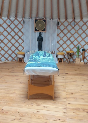 lit de consultation pour séance "La trame" à CASTELNAU MAGNAOC